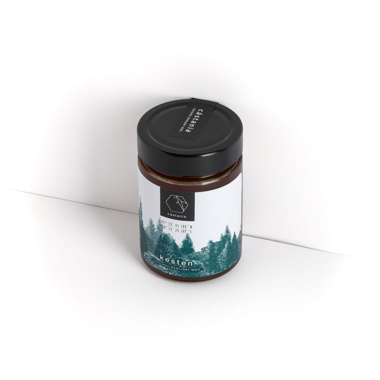 
                  
                    Premium kestenov med 440 g
                  
                